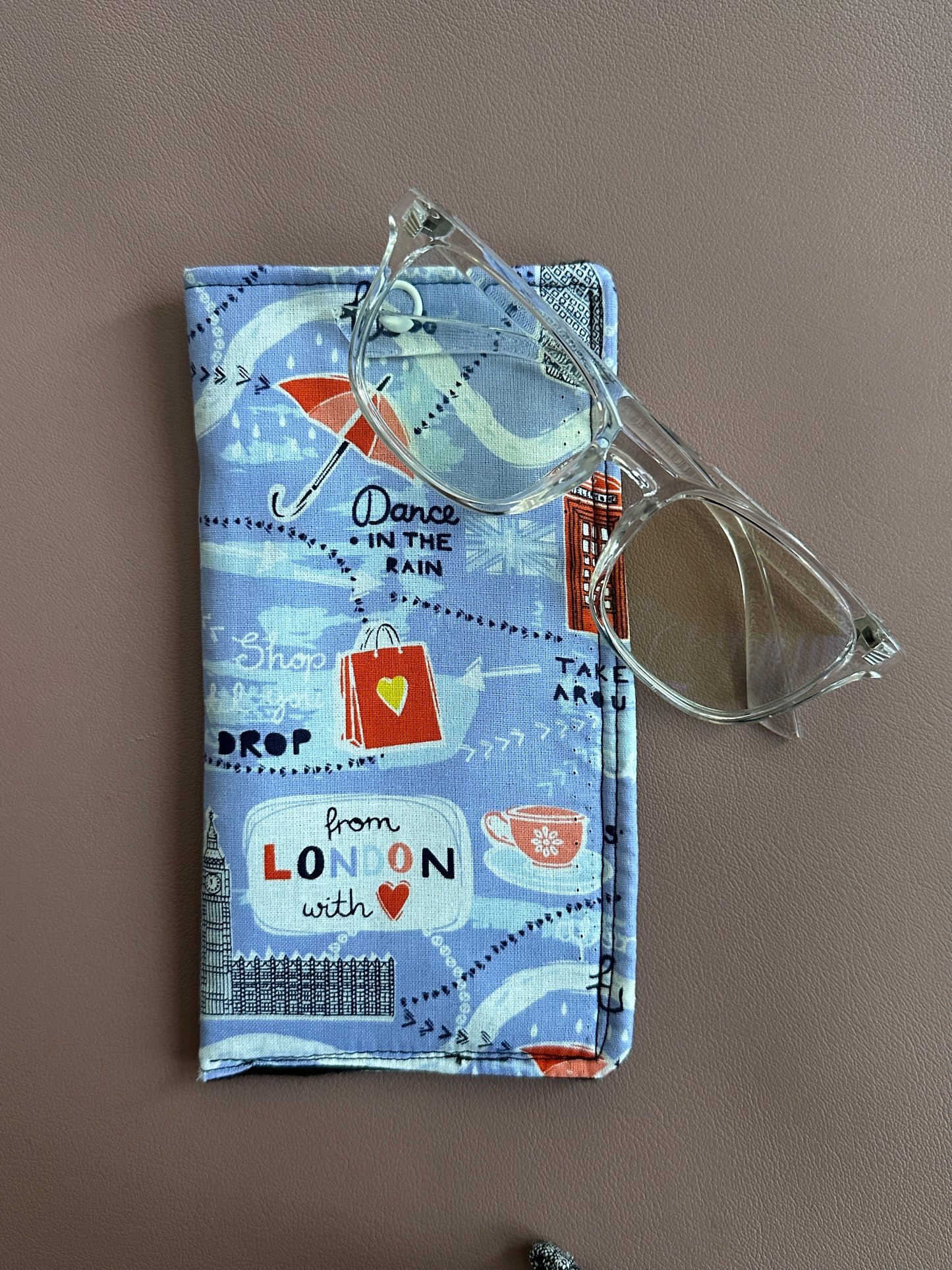 London themed Glasses Pouch