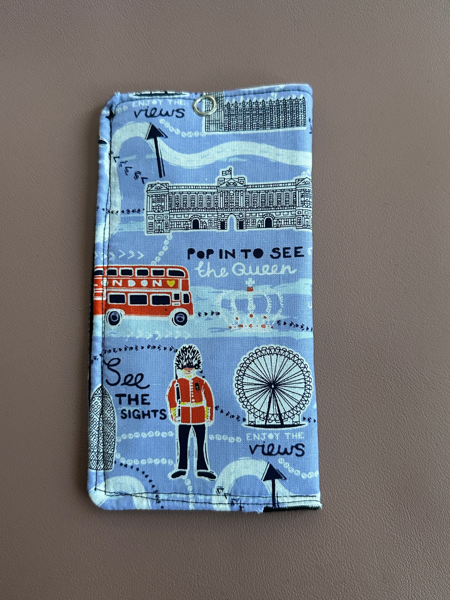 London themed Glasses Pouch